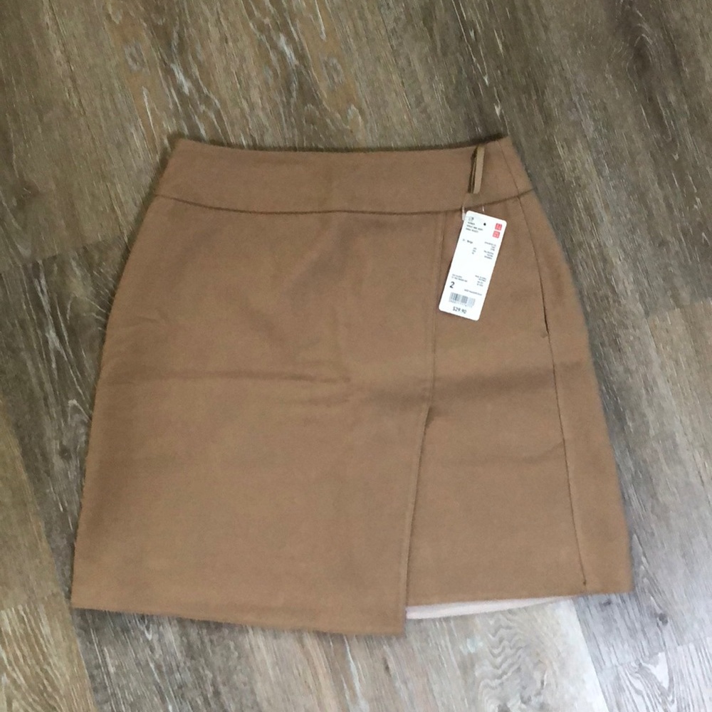 NWT Uniqlo Wrap Mini Skirt